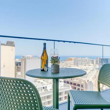 Luxury With Views In Mercury Towers