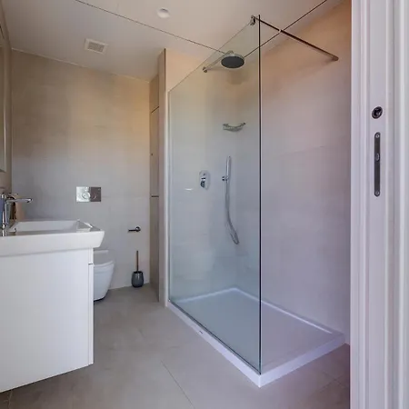 Luxury With Views In Mercury Towers St. Julian's